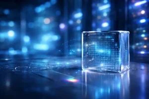 Bloco de vidro translúcido com padrões digitais luminosos internos, em ambiente futurista semelhante a um data center.